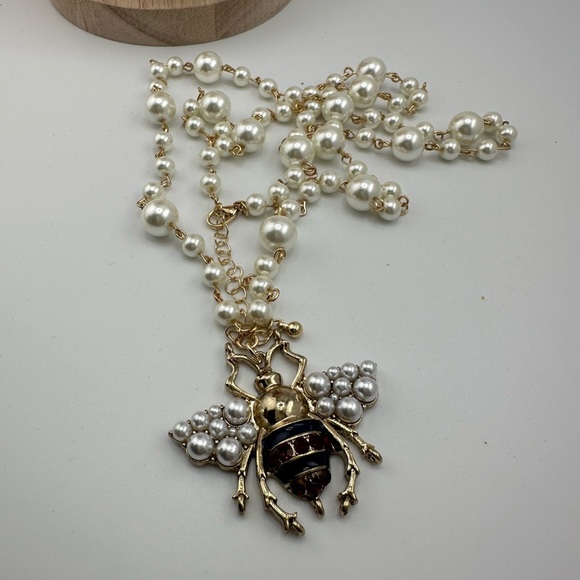 Anthropologie Pearl Bee Elegant Long Gold Necklace - Picture 3 of 17